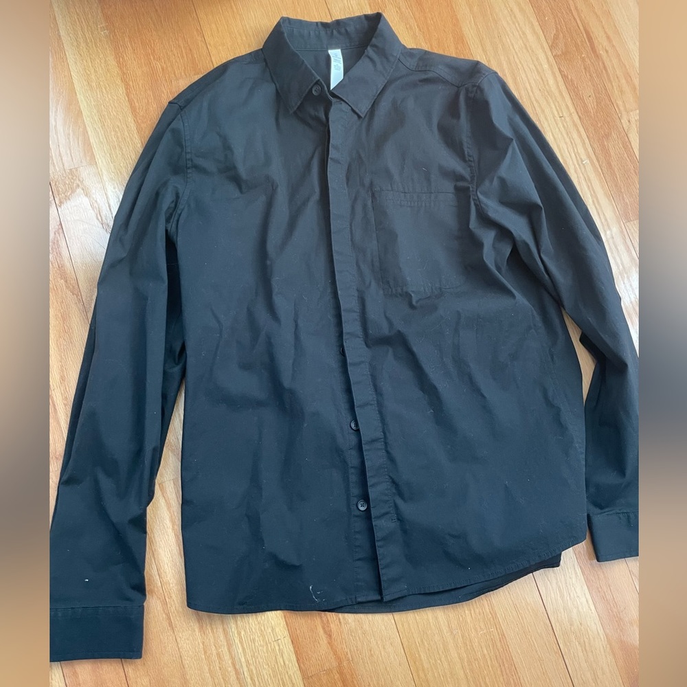 Men’s LuluLemon button down dress shirt